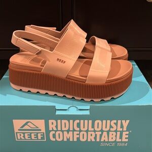 REEF Water Vista Higher size 8 excellent condition